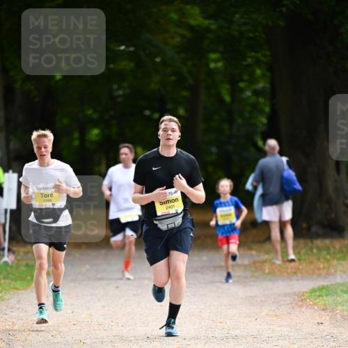 31.08.2025 - 21. Blankeneser Heldenlauf Dr. Thomas Lammeyer http://msf.ph/oto/8630133 31.08.2025 10:11:26 Laufen 2396, 2401 meine-sportfotos.de