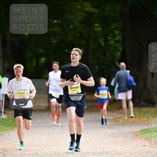 31.08.2025 - 21. Blankeneser Heldenlauf Dr. Thomas Lammeyer http://msf.ph/oto/8630134 31.08.2025 10:11:26 Laufen 414, 2396, 2401 meine-sportfotos.de