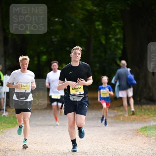 31.08.2025 - 21. Blankeneser Heldenlauf Dr. Thomas Lammeyer http://msf.ph/oto/8630136 31.08.2025 10:11:26 Laufen 2396, 2401 meine-sportfotos.de