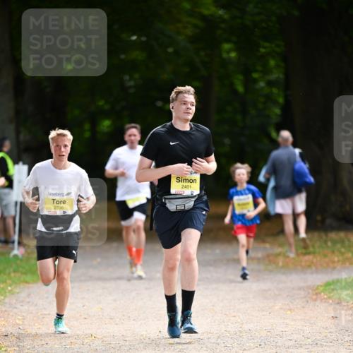 31.08.2025 - 21. Blankeneser Heldenlauf Dr. Thomas Lammeyer http://msf.ph/oto/8630137 31.08.2025 10:11:26 Laufen 2396, 2401 meine-sportfotos.de