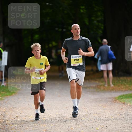 31.08.2025 - 21. Blankeneser Heldenlauf Dr. Thomas Lammeyer http://msf.ph/oto/8630277 31.08.2025 10:12:13 Laufen 2536, 2535 meine-sportfotos.de