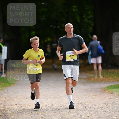 31.08.2025 - 21. Blankeneser Heldenlauf Dr. Thomas Lammeyer http://msf.ph/oto/8630278 31.08.2025 10:12:13 Laufen 2536, 2535, 4 meine-sportfotos.de