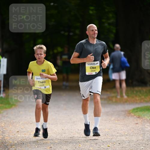 31.08.2025 - 21. Blankeneser Heldenlauf Dr. Thomas Lammeyer http://msf.ph/oto/8630280 31.08.2025 10:12:13 Laufen 2536, 4, 2535 meine-sportfotos.de