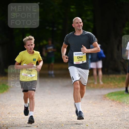 31.08.2025 - 21. Blankeneser Heldenlauf Dr. Thomas Lammeyer http://msf.ph/oto/8630283 31.08.2025 10:12:13 Laufen 2536, 2535 meine-sportfotos.de