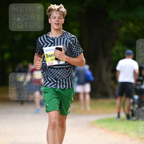 31.08.2025 - 21. Blankeneser Heldenlauf Dr. Thomas Lammeyer http://msf.ph/oto/8630308 31.08.2025 10:12:25 Laufen 256 meine-sportfotos.de