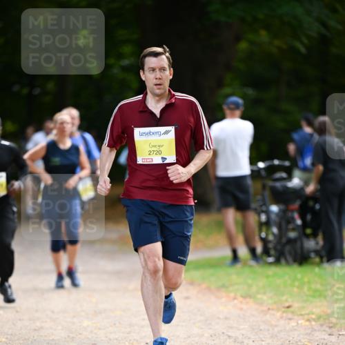 31.08.2025 - 21. Blankeneser Heldenlauf Dr. Thomas Lammeyer http://msf.ph/oto/8630328 31.08.2025 10:12:32 Laufen 2720 meine-sportfotos.de