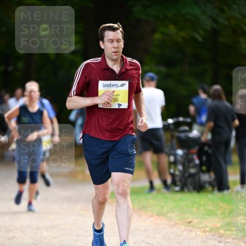 31.08.2025 - 21. Blankeneser Heldenlauf Dr. Thomas Lammeyer http://msf.ph/oto/8630330 31.08.2025 10:12:32 Laufen 20 meine-sportfotos.de