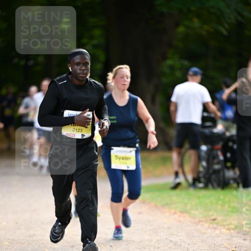 31.08.2025 - 21. Blankeneser Heldenlauf Dr. Thomas Lammeyer http://msf.ph/oto/8630341 31.08.2025 10:12:34 Laufen 2123 meine-sportfotos.de