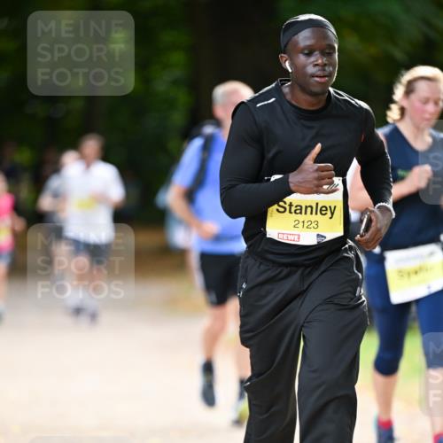 31.08.2025 - 21. Blankeneser Heldenlauf Dr. Thomas Lammeyer http://msf.ph/oto/8630348 31.08.2025 10:12:36 Laufen 2123 meine-sportfotos.de