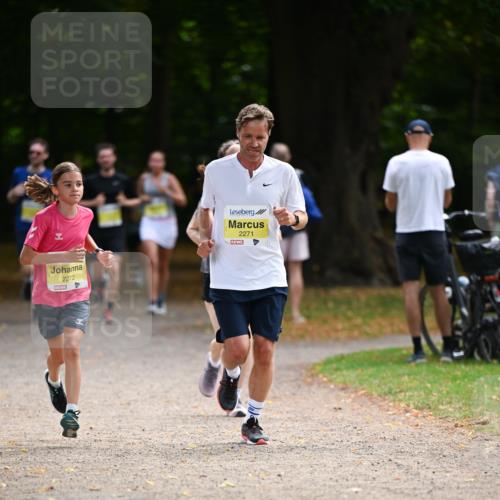 31.08.2025 - 21. Blankeneser Heldenlauf Dr. Thomas Lammeyer http://msf.ph/oto/8630370 31.08.2025 10:12:40 Laufen 2272, 2271 meine-sportfotos.de