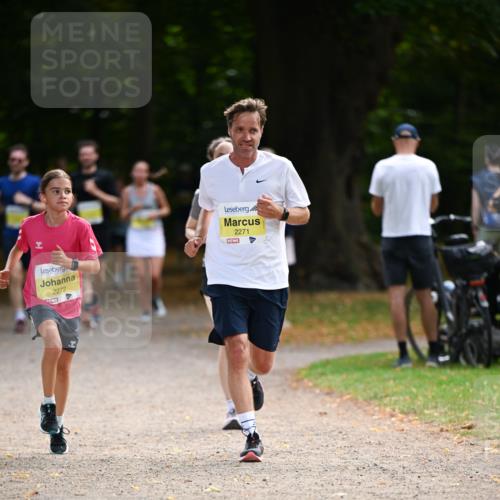 31.08.2025 - 21. Blankeneser Heldenlauf Dr. Thomas Lammeyer http://msf.ph/oto/8630372 31.08.2025 10:12:40 Laufen 2272, 2271 meine-sportfotos.de