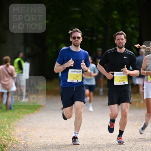 31.08.2025 - 21. Blankeneser Heldenlauf Dr. Thomas Lammeyer http://msf.ph/oto/8630403 31.08.2025 10:12:47 Laufen 2722, 2723 meine-sportfotos.de