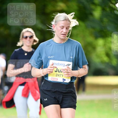 31.08.2025 - 21. Blankeneser Heldenlauf Dr. Thomas Lammeyer http://msf.ph/oto/8630488 31.08.2025 10:13:14 Laufen 2471 meine-sportfotos.de