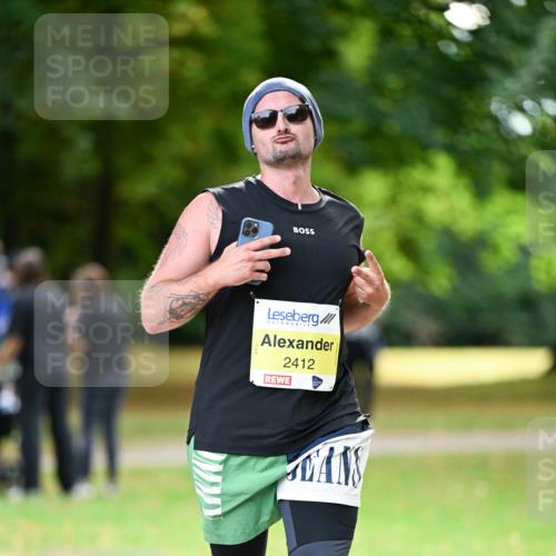 31.08.2025 - 21. Blankeneser Heldenlauf Dr. Thomas Lammeyer http://msf.ph/oto/8630513 31.08.2025 10:13:23 Laufen 2412 meine-sportfotos.de
