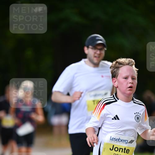 31.08.2025 - 21. Blankeneser Heldenlauf Dr. Thomas Lammeyer http://msf.ph/oto/8630544 31.08.2025 10:13:30 Laufen 2284 meine-sportfotos.de