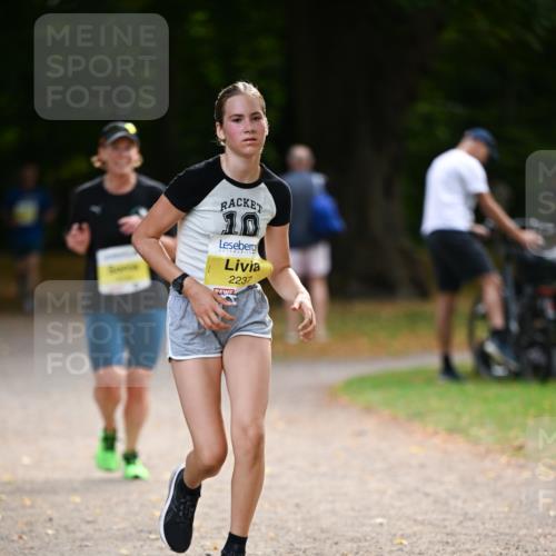 31.08.2025 - 21. Blankeneser Heldenlauf Dr. Thomas Lammeyer http://msf.ph/oto/8630606 31.08.2025 10:13:46 Laufen 10, 2237 meine-sportfotos.de