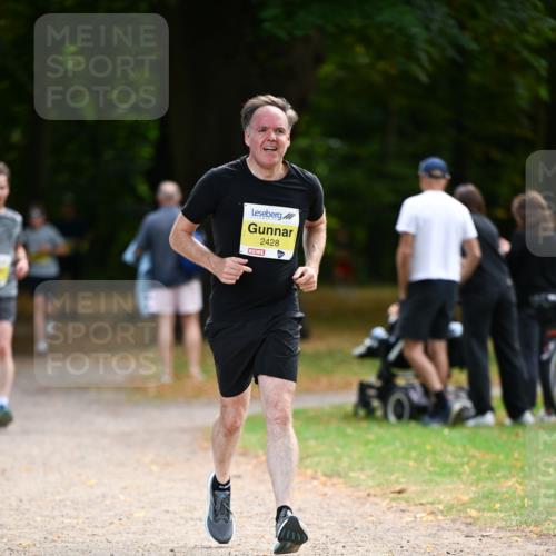 31.08.2025 - 21. Blankeneser Heldenlauf Dr. Thomas Lammeyer http://msf.ph/oto/8630633 31.08.2025 10:13:54 Laufen 2428 meine-sportfotos.de