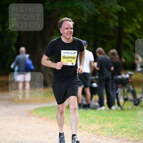 31.08.2025 - 21. Blankeneser Heldenlauf Dr. Thomas Lammeyer http://msf.ph/oto/8630638 31.08.2025 10:13:54 Laufen 2428 meine-sportfotos.de