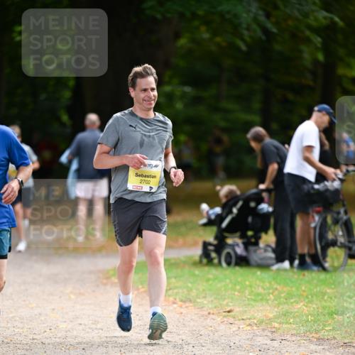 31.08.2025 - 21. Blankeneser Heldenlauf Dr. Thomas Lammeyer http://msf.ph/oto/8630654 31.08.2025 10:13:58 Laufen 2702 meine-sportfotos.de