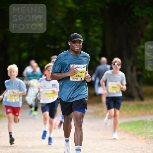 31.08.2025 - 21. Blankeneser Heldenlauf Dr. Thomas Lammeyer http://msf.ph/oto/8630673 31.08.2025 10:14:02 Laufen 2472 meine-sportfotos.de