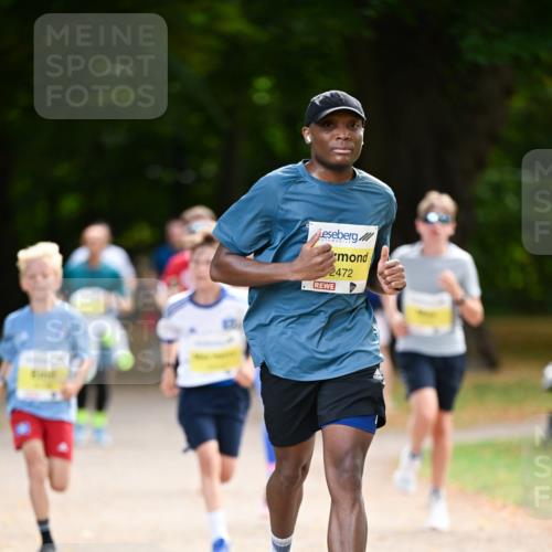 31.08.2025 - 21. Blankeneser Heldenlauf Dr. Thomas Lammeyer http://msf.ph/oto/8630679 31.08.2025 10:14:02 Laufen 2472 meine-sportfotos.de