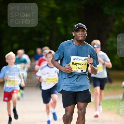 31.08.2025 - 21. Blankeneser Heldenlauf Dr. Thomas Lammeyer http://msf.ph/oto/8630680 31.08.2025 10:14:03 Laufen 2472 meine-sportfotos.de