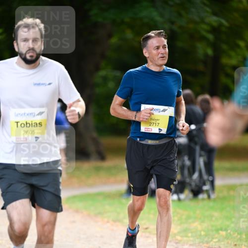 31.08.2025 - 21. Blankeneser Heldenlauf Dr. Thomas Lammeyer http://msf.ph/oto/8630726 31.08.2025 10:14:13 Laufen 2605, 2717 meine-sportfotos.de
