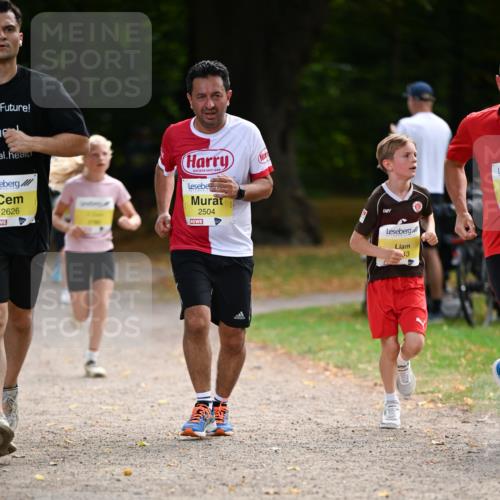 31.08.2025 - 21. Blankeneser Heldenlauf Dr. Thomas Lammeyer http://msf.ph/oto/8630741 31.08.2025 10:14:19 Laufen 2626, 1688, 2504, 43 meine-sportfotos.de