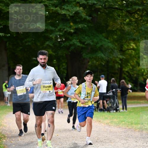 31.08.2025 - 21. Blankeneser Heldenlauf Dr. Thomas Lammeyer http://msf.ph/oto/8630857 31.08.2025 10:14:49 Laufen 2186, 2184 meine-sportfotos.de