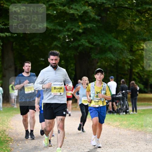 31.08.2025 - 21. Blankeneser Heldenlauf Dr. Thomas Lammeyer http://msf.ph/oto/8630858 31.08.2025 10:14:50 Laufen 2186, 2184 meine-sportfotos.de