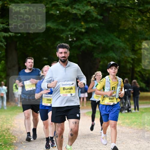 31.08.2025 - 21. Blankeneser Heldenlauf Dr. Thomas Lammeyer http://msf.ph/oto/8630860 31.08.2025 10:14:50 Laufen 2398, 2186, 2184 meine-sportfotos.de