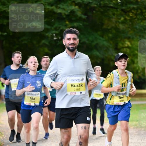 31.08.2025 - 21. Blankeneser Heldenlauf Dr. Thomas Lammeyer http://msf.ph/oto/8630865 31.08.2025 10:14:51 Laufen 2398, 2186, 2184 meine-sportfotos.de