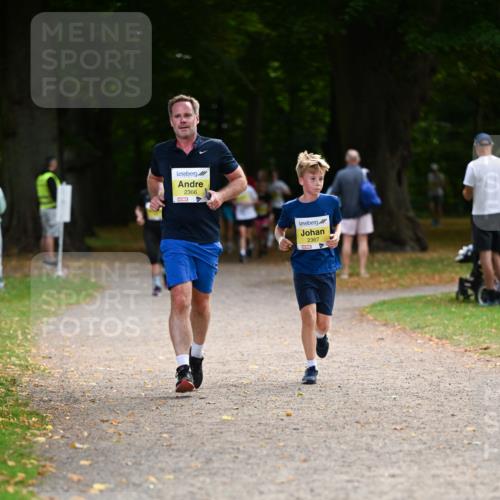 31.08.2025 - 21. Blankeneser Heldenlauf Dr. Thomas Lammeyer http://msf.ph/oto/8630921 31.08.2025 10:15:02 Laufen 2366, 2367 meine-sportfotos.de