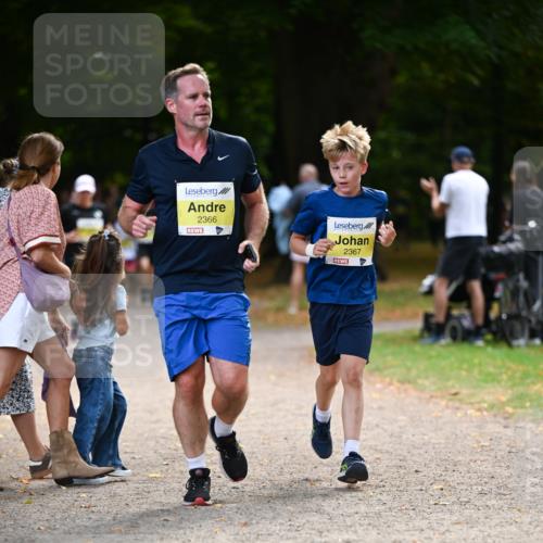 31.08.2025 - 21. Blankeneser Heldenlauf Dr. Thomas Lammeyer http://msf.ph/oto/8630928 31.08.2025 10:15:03 Laufen 2366, 2367 meine-sportfotos.de