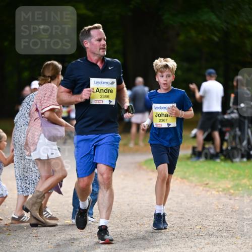 31.08.2025 - 21. Blankeneser Heldenlauf Dr. Thomas Lammeyer http://msf.ph/oto/8630930 31.08.2025 10:15:04 Laufen 2366, 2367 meine-sportfotos.de