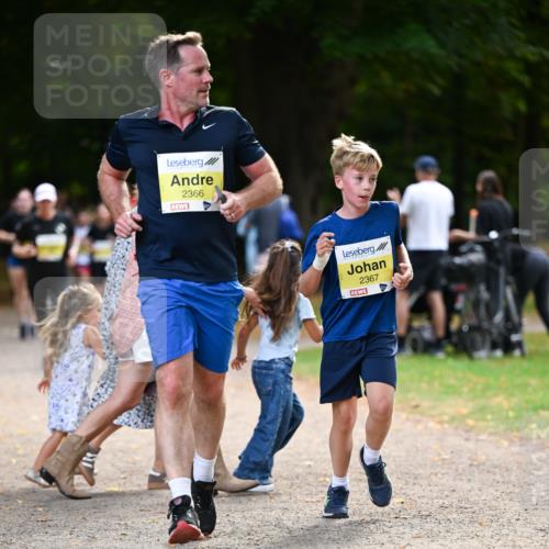 31.08.2025 - 21. Blankeneser Heldenlauf Dr. Thomas Lammeyer http://msf.ph/oto/8630932 31.08.2025 10:15:04 Laufen 2366, 2367 meine-sportfotos.de