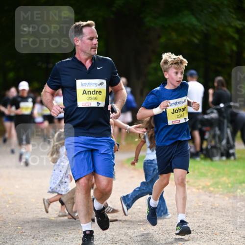 31.08.2025 - 21. Blankeneser Heldenlauf Dr. Thomas Lammeyer http://msf.ph/oto/8630933 31.08.2025 10:15:04 Laufen 2366, 2367 meine-sportfotos.de