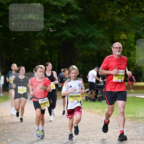 31.08.2025 - 21. Blankeneser Heldenlauf Dr. Thomas Lammeyer http://msf.ph/oto/8630980 31.08.2025 10:15:16 Laufen 2331, 2285, 2286 meine-sportfotos.de
