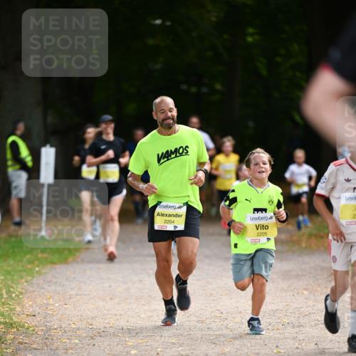 31.08.2025 - 21. Blankeneser Heldenlauf Dr. Thomas Lammeyer http://msf.ph/oto/8631234 31.08.2025 10:16:27 Laufen 2204, 2205, 27 meine-sportfotos.de