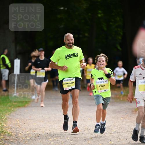 31.08.2025 - 21. Blankeneser Heldenlauf Dr. Thomas Lammeyer http://msf.ph/oto/8631235 31.08.2025 10:16:27 Laufen 2204, 2205 meine-sportfotos.de