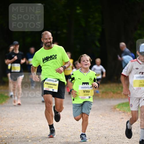 31.08.2025 - 21. Blankeneser Heldenlauf Dr. Thomas Lammeyer http://msf.ph/oto/8631239 31.08.2025 10:16:28 Laufen 2204, 2205, 2709 meine-sportfotos.de