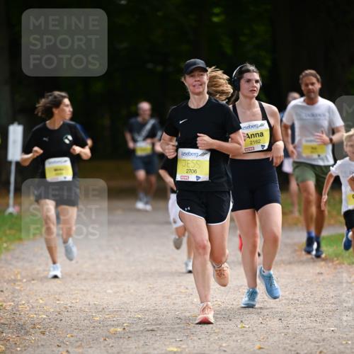 31.08.2025 - 21. Blankeneser Heldenlauf Dr. Thomas Lammeyer http://msf.ph/oto/8631262 31.08.2025 10:16:33 Laufen 2706, 2162 meine-sportfotos.de