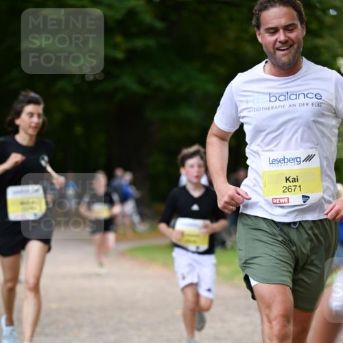 31.08.2025 - 21. Blankeneser Heldenlauf Dr. Thomas Lammeyer http://msf.ph/oto/8631287 31.08.2025 10:16:38 Laufen 2671 meine-sportfotos.de