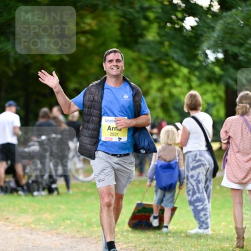 31.08.2025 - 21. Blankeneser Heldenlauf Dr. Thomas Lammeyer http://msf.ph/oto/8631353 31.08.2025 10:16:52 Laufen 2531 meine-sportfotos.de