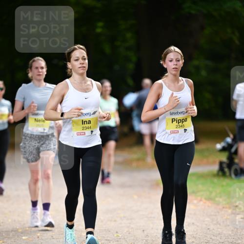 31.08.2025 - 21. Blankeneser Heldenlauf Dr. Thomas Lammeyer http://msf.ph/oto/8631443 31.08.2025 10:17:11 Laufen 2525, 2344, 2345, 1 meine-sportfotos.de