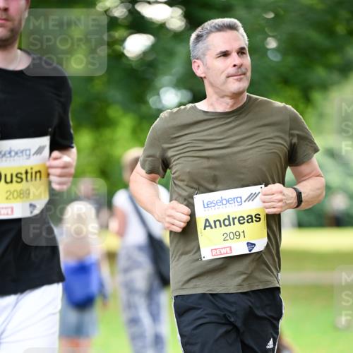 31.08.2025 - 21. Blankeneser Heldenlauf Dr. Thomas Lammeyer http://msf.ph/oto/8631603 31.08.2025 10:17:49 Laufen 2089, 2091 meine-sportfotos.de