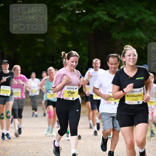 31.08.2025 - 21. Blankeneser Heldenlauf Dr. Thomas Lammeyer http://msf.ph/oto/8631795 31.08.2025 10:18:34 Laufen 2614, 2322, 2615 meine-sportfotos.de