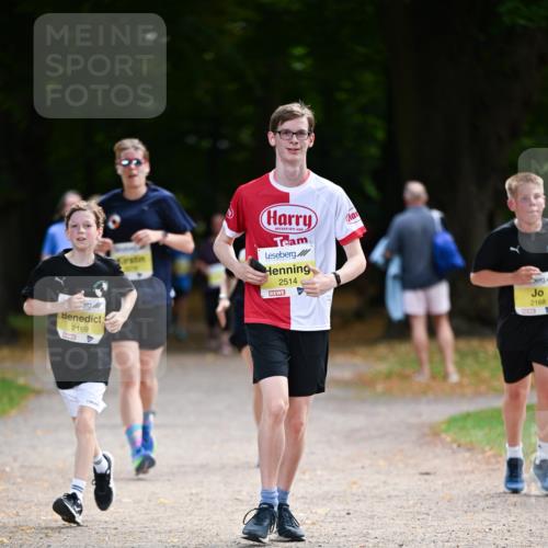 31.08.2025 - 21. Blankeneser Heldenlauf Dr. Thomas Lammeyer http://msf.ph/oto/8631880 31.08.2025 10:18:56 Laufen 2169, 1688, 2514, 2168 meine-sportfotos.de