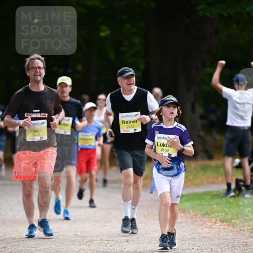 31.08.2025 - 21. Blankeneser Heldenlauf Dr. Thomas Lammeyer http://msf.ph/oto/8632075 31.08.2025 10:19:38 Laufen 2627, 2228, 2103 meine-sportfotos.de