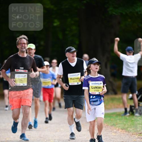 31.08.2025 - 21. Blankeneser Heldenlauf Dr. Thomas Lammeyer http://msf.ph/oto/8632077 31.08.2025 10:19:38 Laufen 2627, 2228, 2103 meine-sportfotos.de